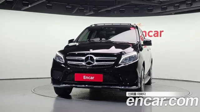 Mercedes-Benz GLE 2016 thumb 3