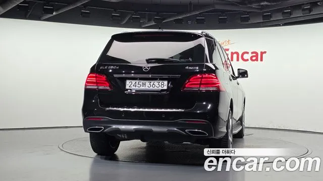 Mercedes-Benz GLE 2016 thumb 4