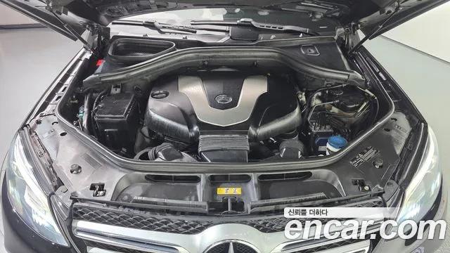 Mercedes-Benz GLE 2016 thumb 6
