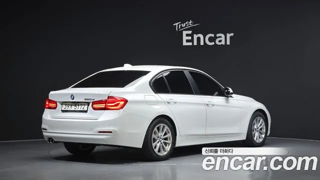 BMW 3 серии 2018 thumb 2