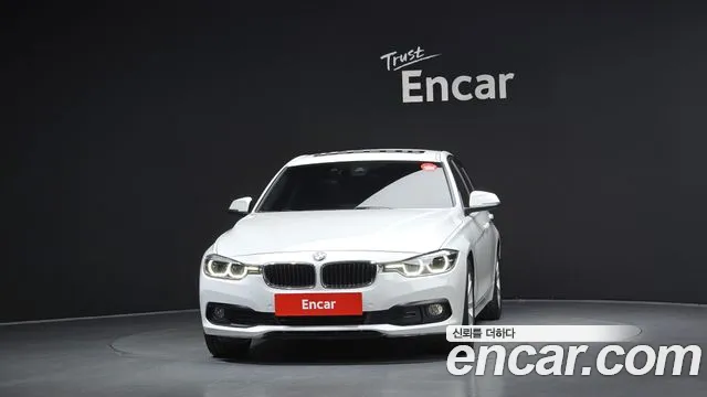 BMW 3 серии 2018 thumb 3