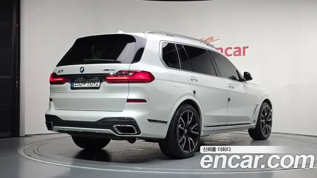 BMW X7 2022 thumb 2