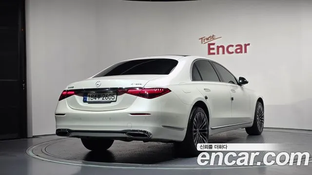 Mercedes-Benz S-Класс 2023 thumb 2