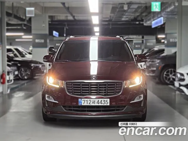 Kia Carnival 2019 thumb 3