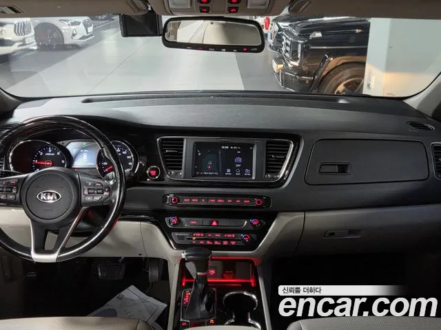 Kia Carnival 2019 thumb 7