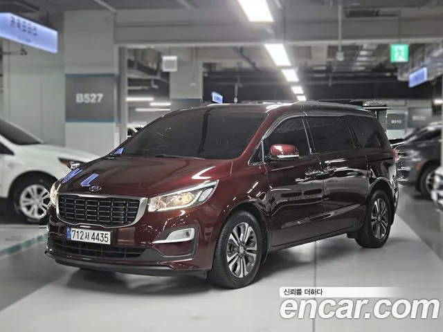 Kia Carnival 2019 thumb 11