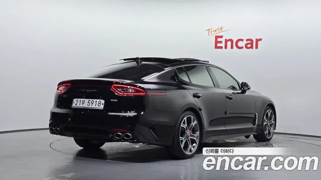 Kia Stinger 2019 thumb 2