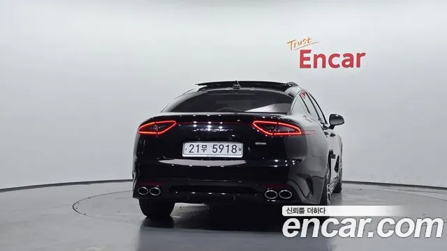 Kia Stinger 2019 thumb 4