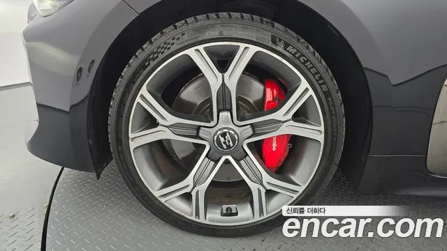 Kia Stinger 2019 thumb 5