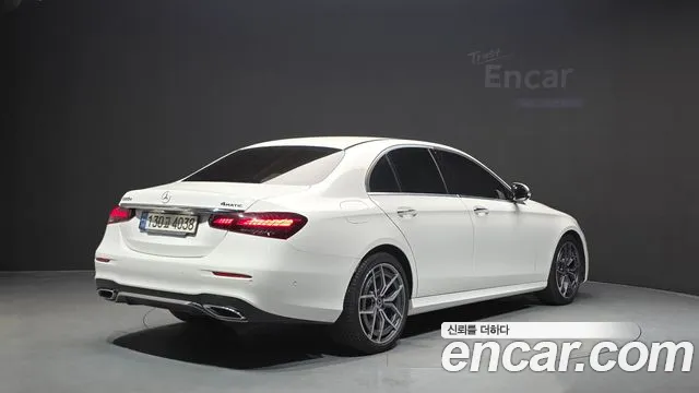 Mercedes-Benz E-Класс 2022 thumb 2