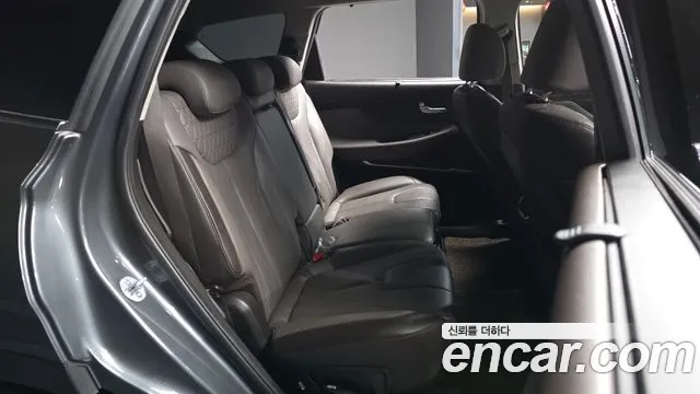 Hyundai Santa Fe 2019 thumb 12
