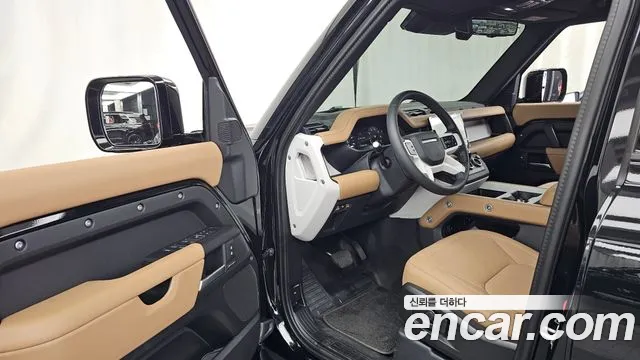Land Rover Defender 2025 thumb 10