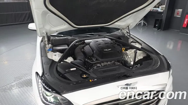 Genesis G80 2019 thumb 6