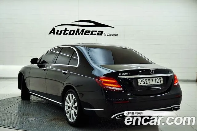 Mercedes-Benz E-Класс 2019 thumb 3