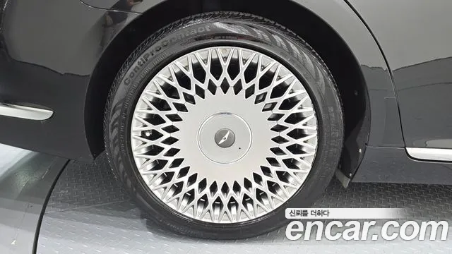 Genesis G90 2019 thumb 5