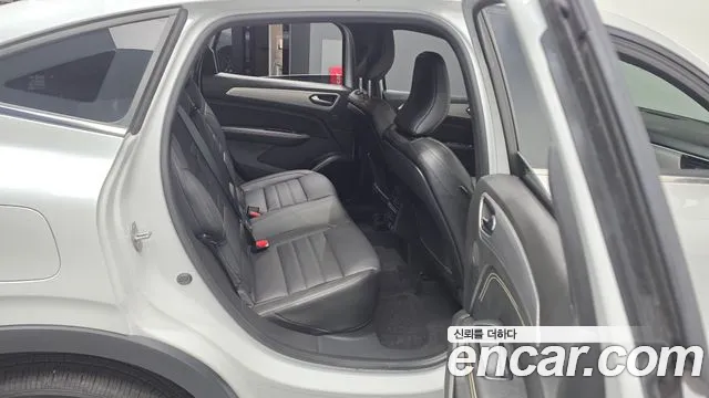 Renault Arkana 2025 thumb 12