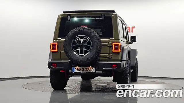 Jeep Wrangler 2025 thumb 3