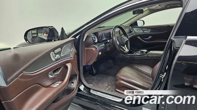 Mercedes-Benz CLS-Class 2019 thumb 9
