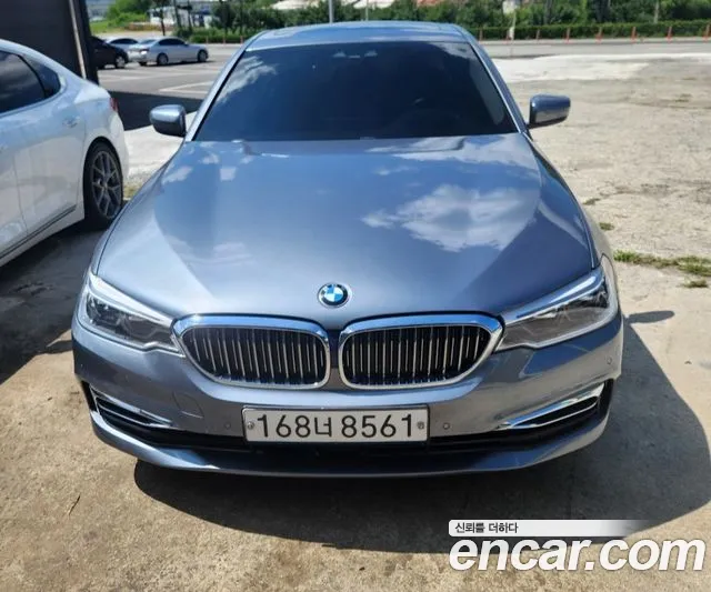 BMW 5 серии 2020 thumb 3