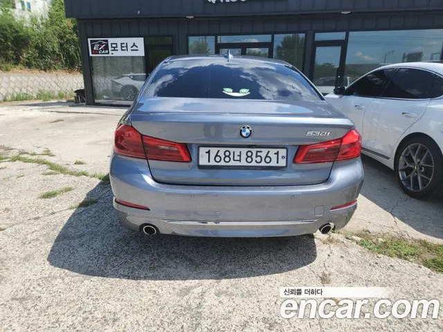BMW 5 серии 2020 thumb 4