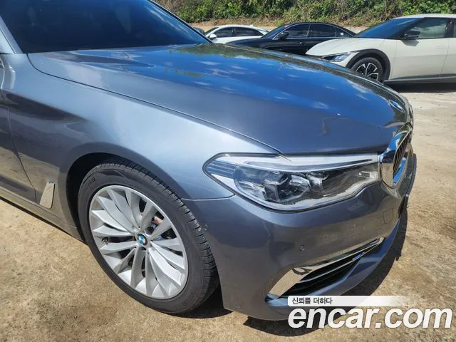 BMW 5 серии 2020 thumb 11
