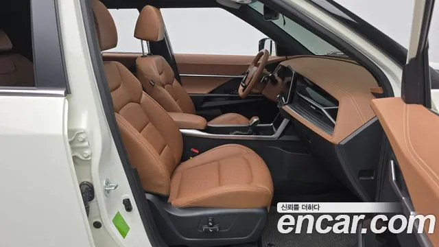 KG_Mobility_Ssangyong Torres 2022 thumb 11