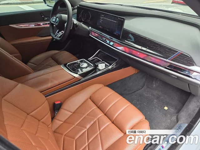 BMW 7 серии 2025 thumb 6