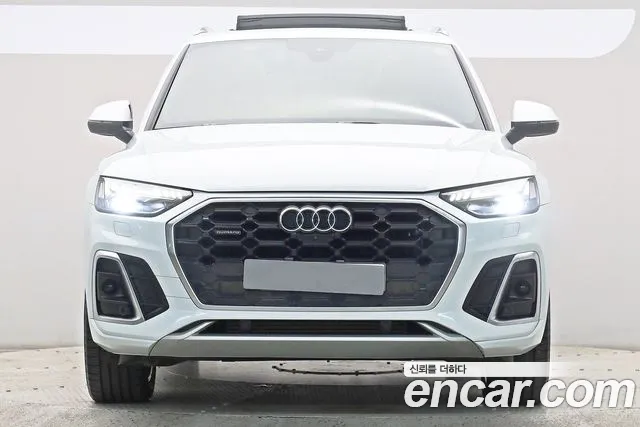 Audi Q5 2021 thumb 3