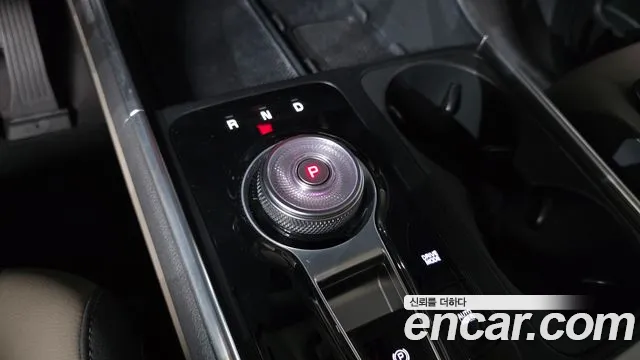 Kia Carnival 2024 thumb 9