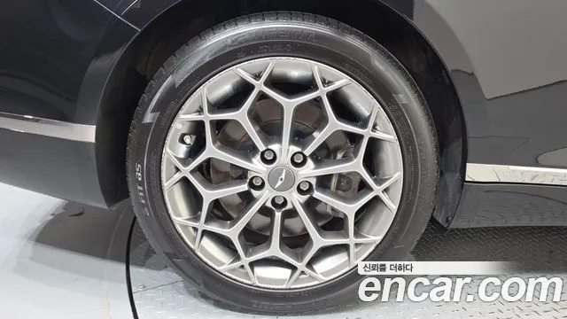 Genesis G80 2022 thumb 5