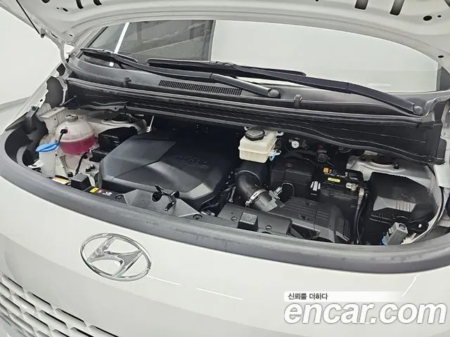 Hyundai Staria 2022 thumb 5