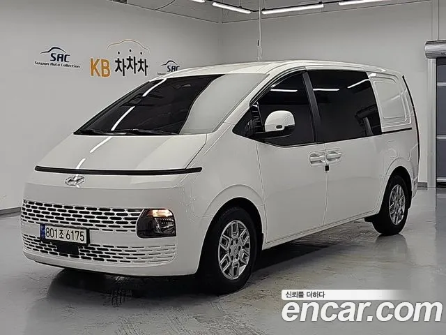 Hyundai Staria 2022 thumb 11