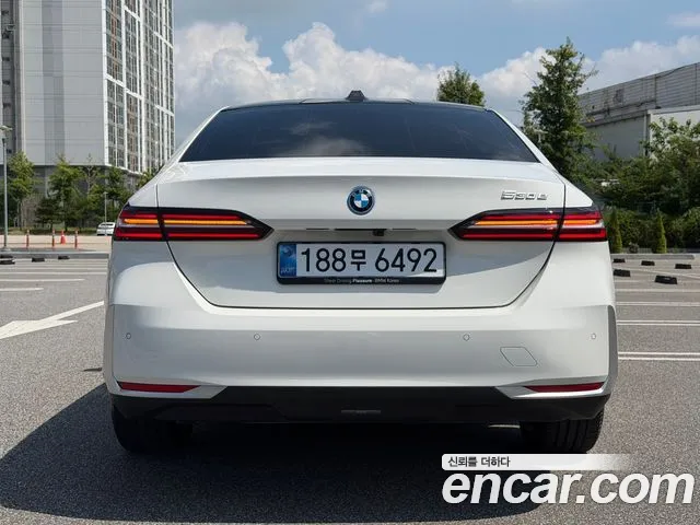 BMW 5 серии 2025 thumb 4