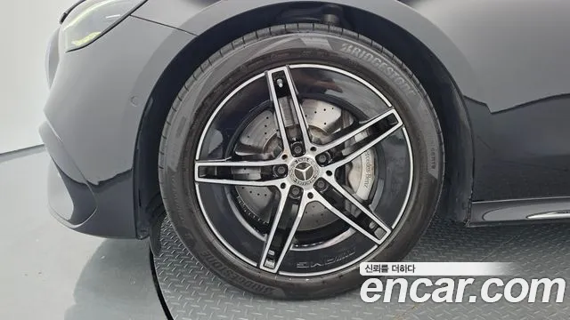 Mercedes-Benz E-Класс 2025 thumb 5