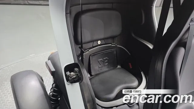 Renault Twizy 2020 thumb 11