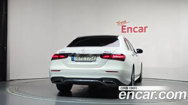 Mercedes-Benz E-Класс 2021 thumb 4