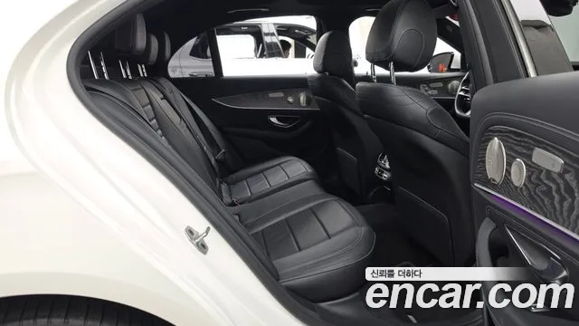 Mercedes-Benz E-Класс 2021 thumb 12