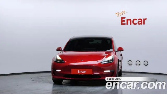 Tesla Model 3 2022 thumb 3