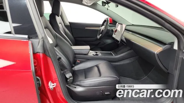 Tesla Model 3 2022 thumb 11