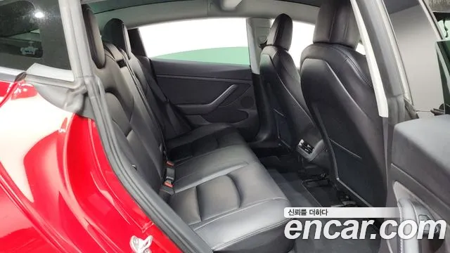 Tesla Model 3 2022 thumb 12