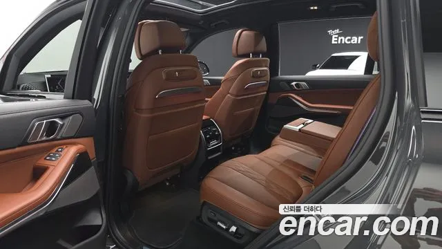 BMW X7 2026 thumb 11
