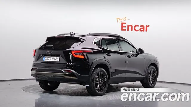 Chevrolet Tracker 2025 thumb 2