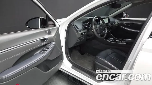 Hyundai Sonata 2021 thumb 10