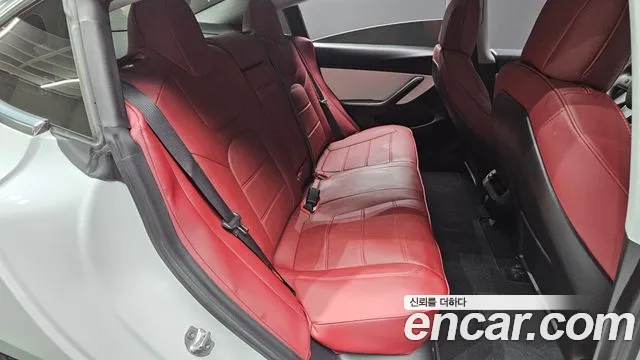 Tesla Model 3 2020 thumb 12