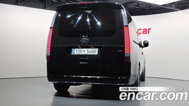 Hyundai Staria 2022 thumb 4