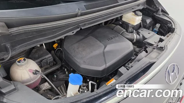 Hyundai Staria 2022 thumb 6