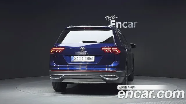 Volkswagen Tiguan 2023 thumb 4