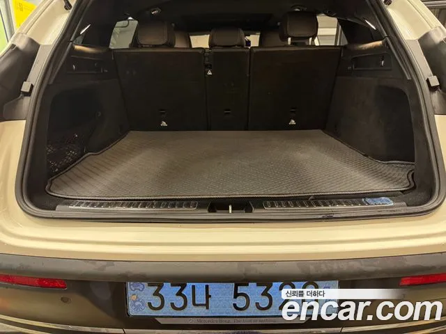 Mercedes-Benz EQC 2020 thumb 9