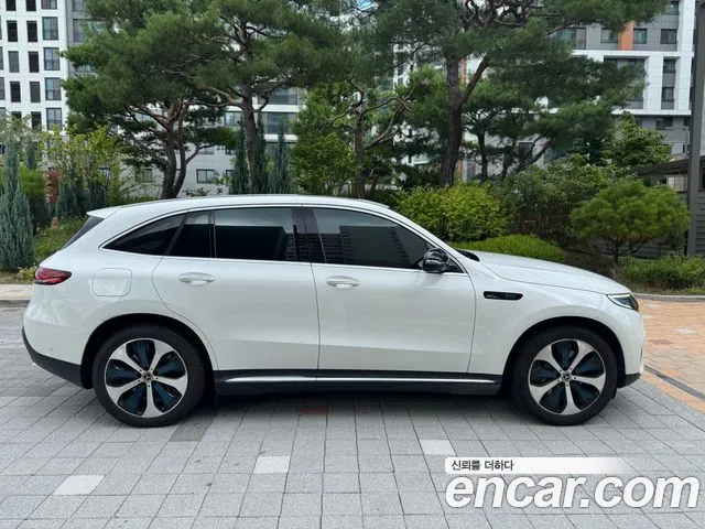 Mercedes-Benz EQC 2020 thumb 11
