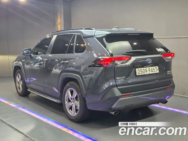Toyota RAV4 2021 thumb 4